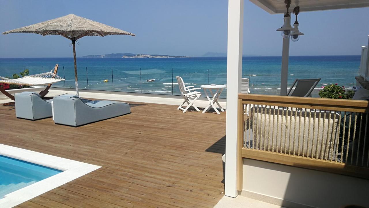 Paralia Luxury Suites Agios Stefanos Avliotes  Exteriör bild