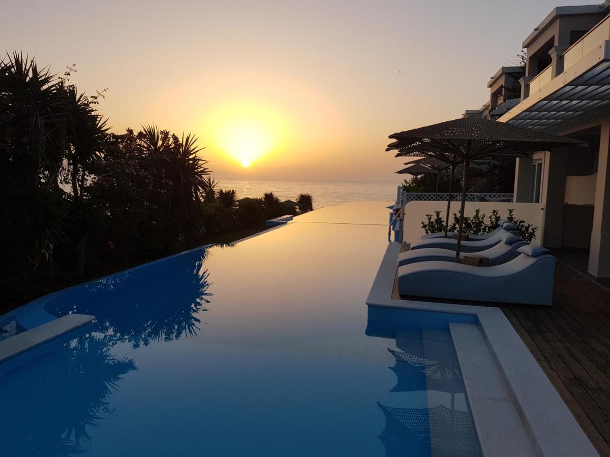 Paralia Luxury Suites Agios Stefanos Avliotes  Exteriör bild