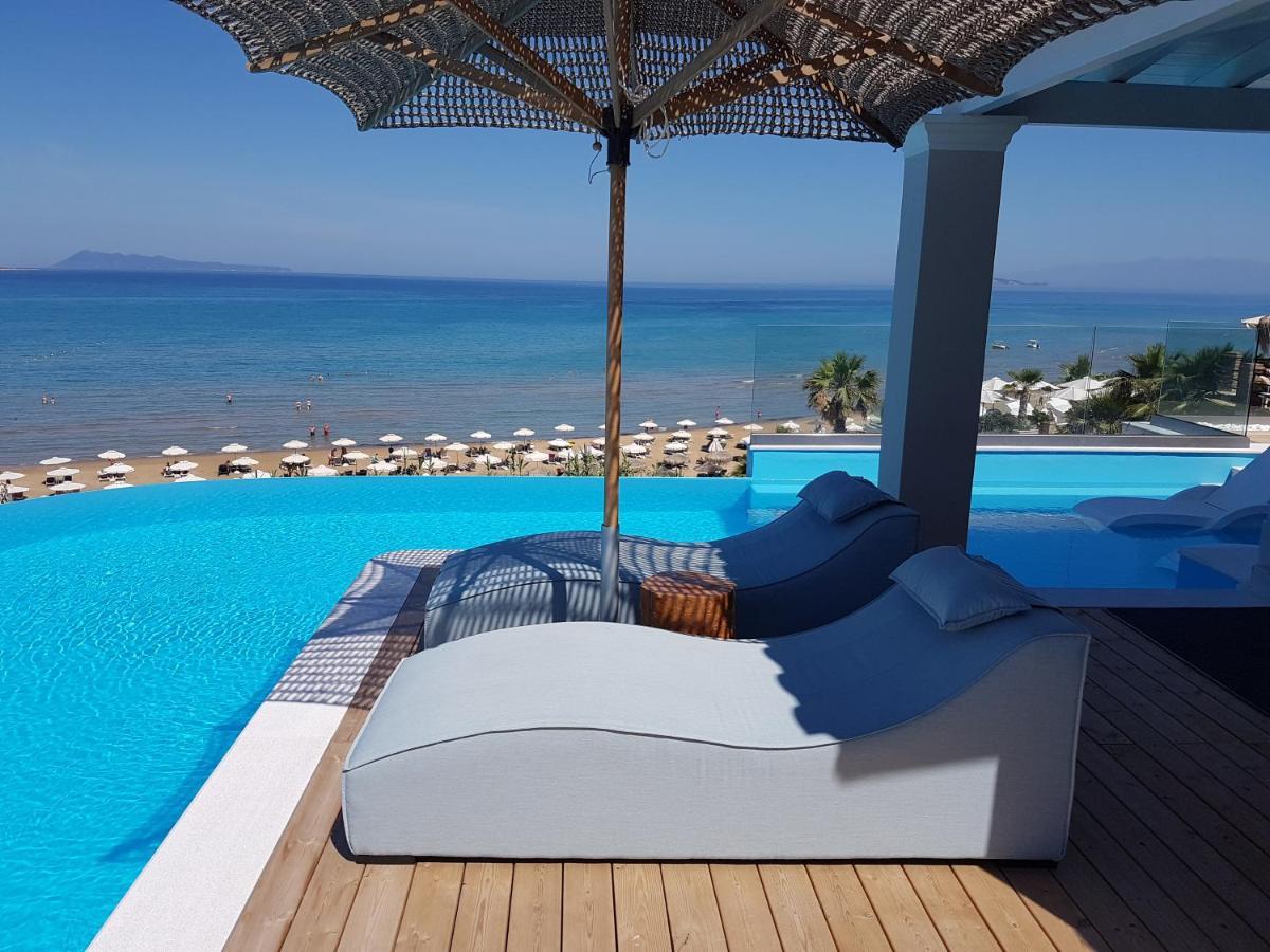 Paralia Luxury Suites Agios Stefanos Avliotes  Exteriör bild